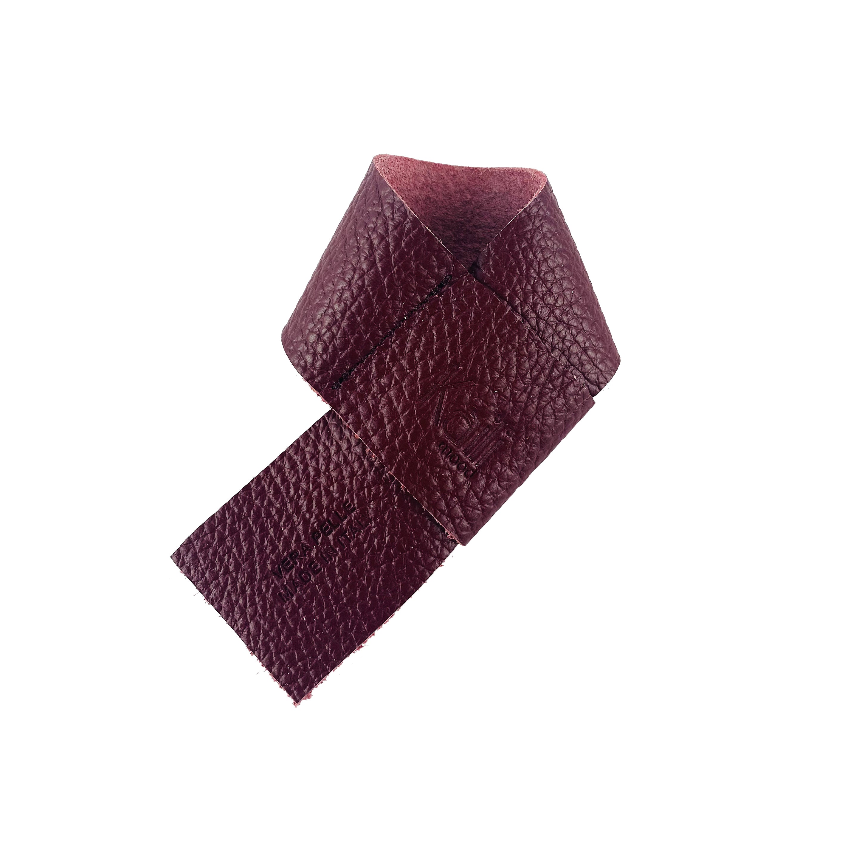 K0010XB | Bottle saver Made in Italy from genuine full grain leather, dollar grain - Bordeaux color. Dimensions: 27 x 4 x 0.5 cm.  Packaging: rigid bottom/cover Gift Box